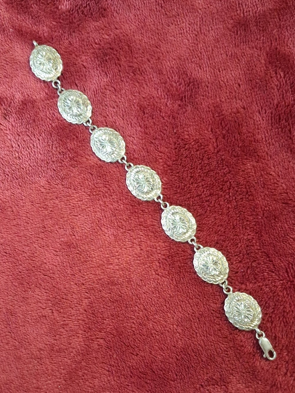 ****RARE FIND! 925 sterling silver piece featuring oval concho-style panels